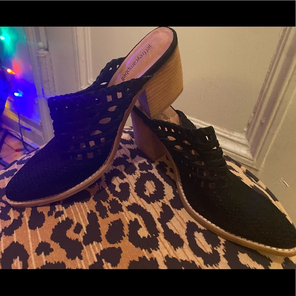 Jeffrey Campbell Slides - Picture 2 of 3